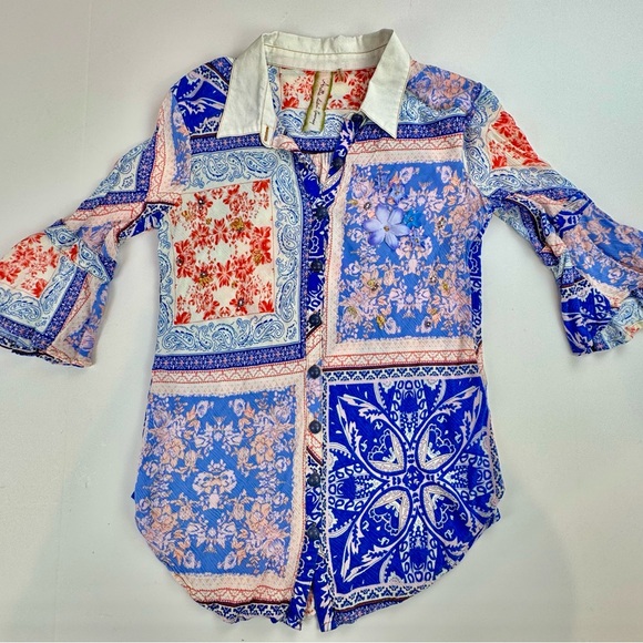 Aratta Tops - Aratta Coral, Blue & White Patchwork Button-Up